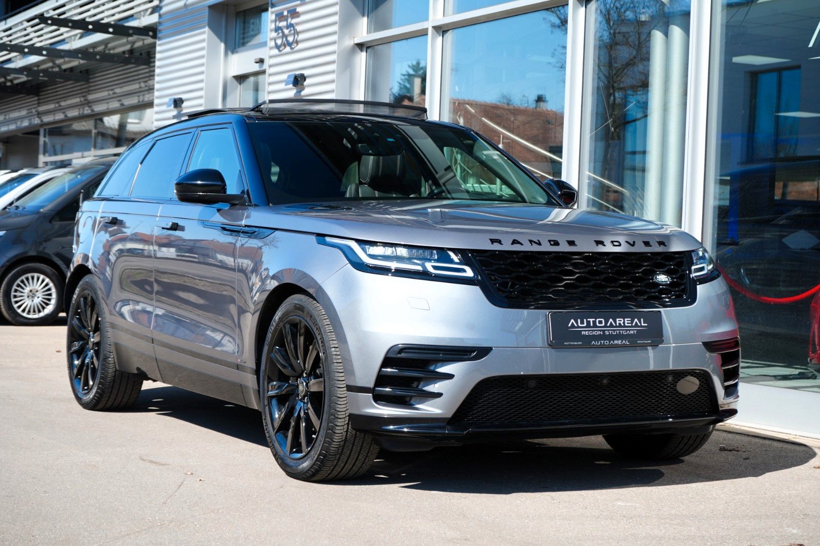 Range Rover Velar R-Dynamic - Samsaru's Car Outlet