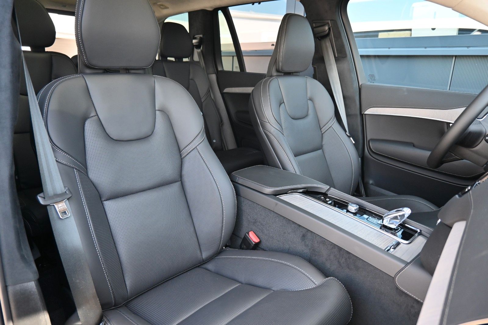 Volvo XC90 T8 Recharge AWD Ultra Dark*LUFT*B&W*Massage