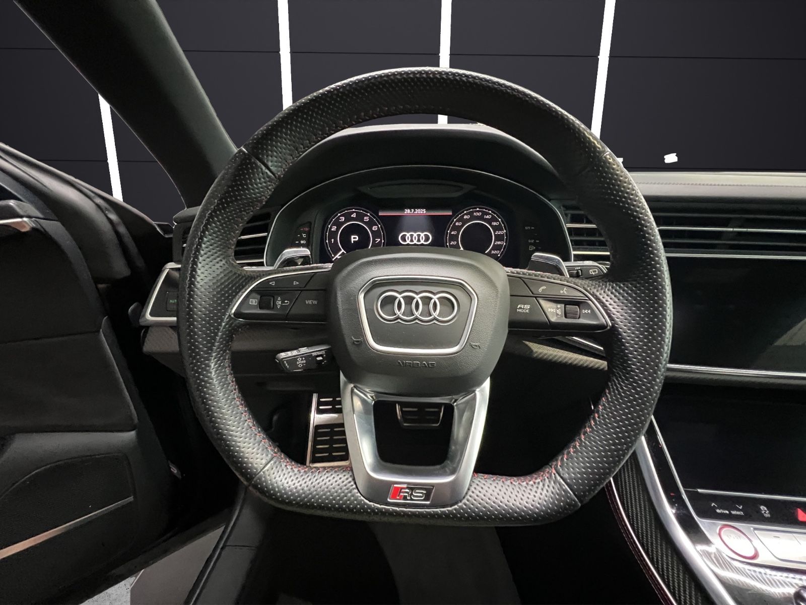 Audi RSQ8 /MATRIX/SITZKLIMA/23-ALU/PANO/HUD/B&Q/
