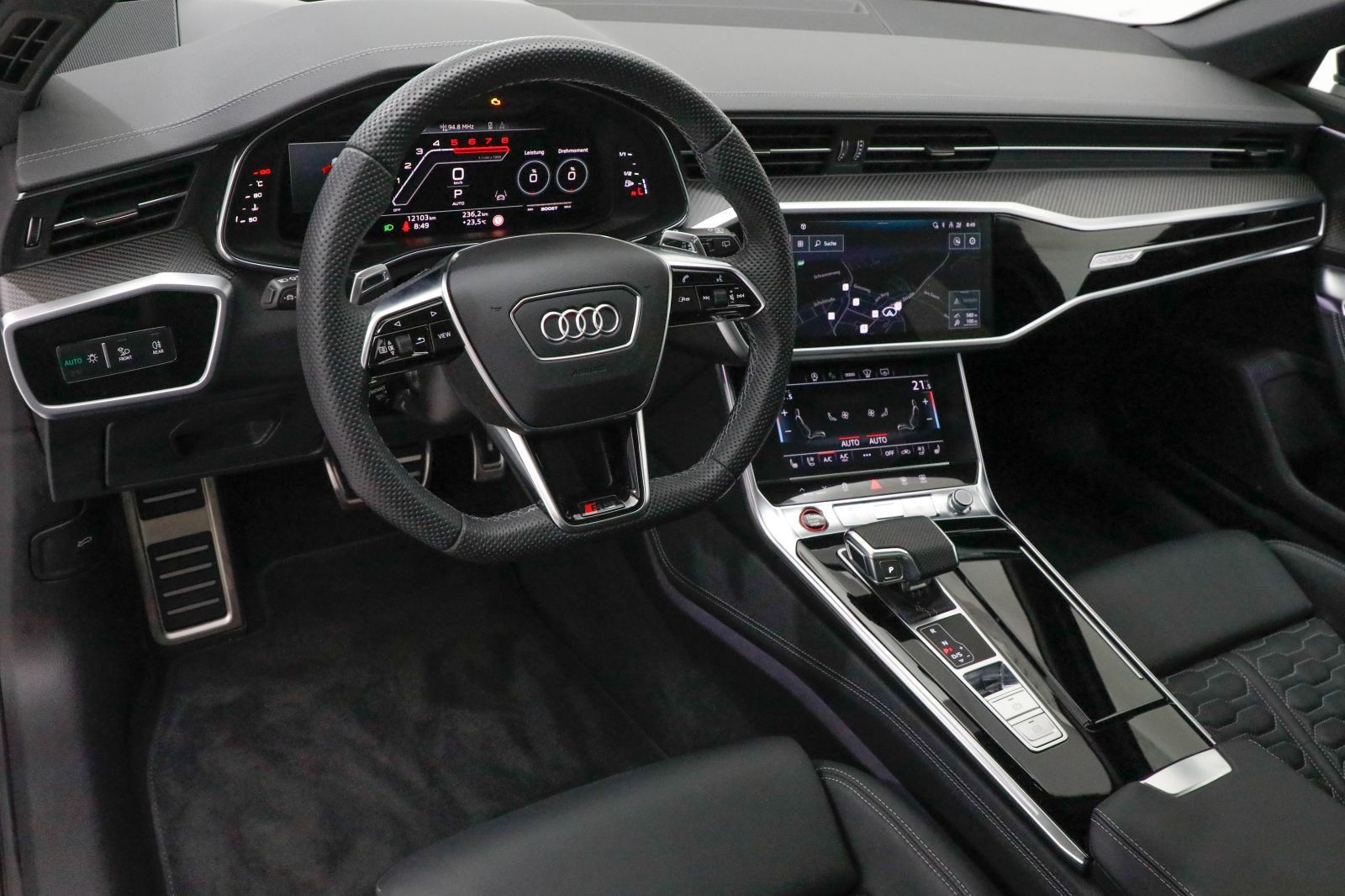 Audi RS 6 Avant AHK Matrix HUD Keramik Pano 305km/h