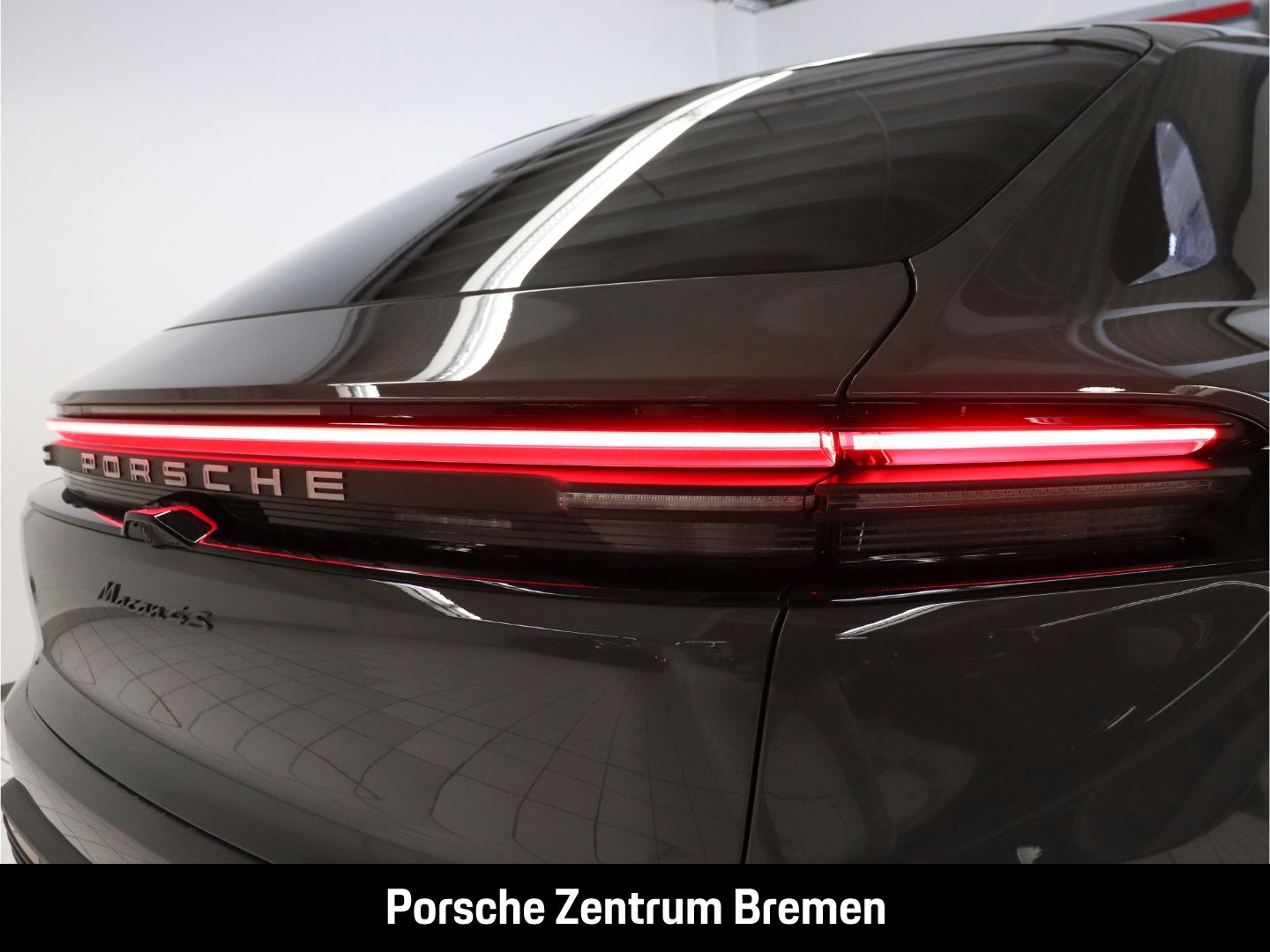 Porsche Macan 4S - Samsaru's Car Outlet
