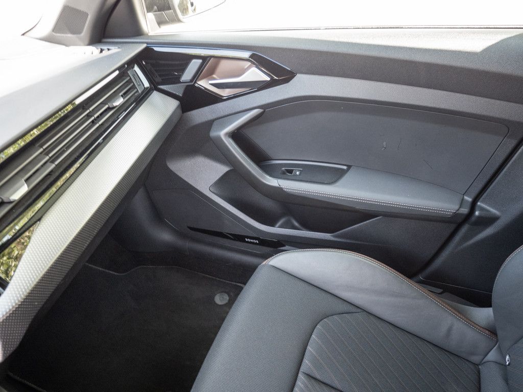 Audi A1 Sportback 40 TFSI S line - Samsaru's Car Outlet