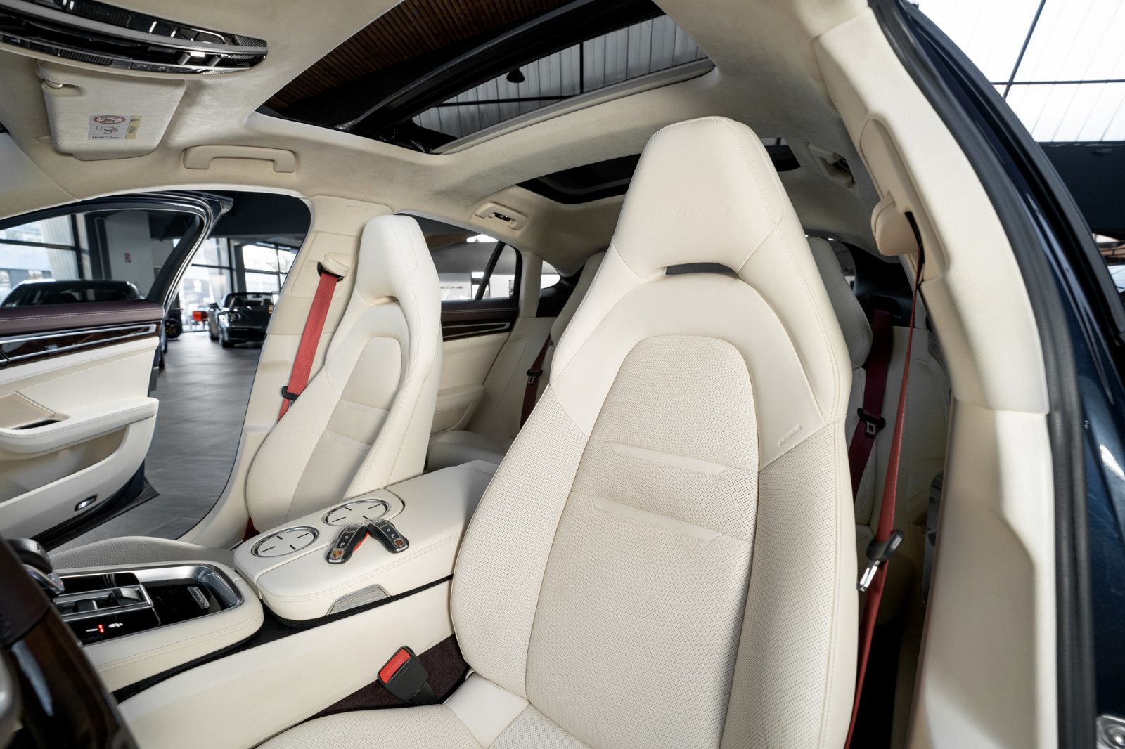 Porsche Panamera Turbo S E-Hybrid 1.Hd Traumausstattung