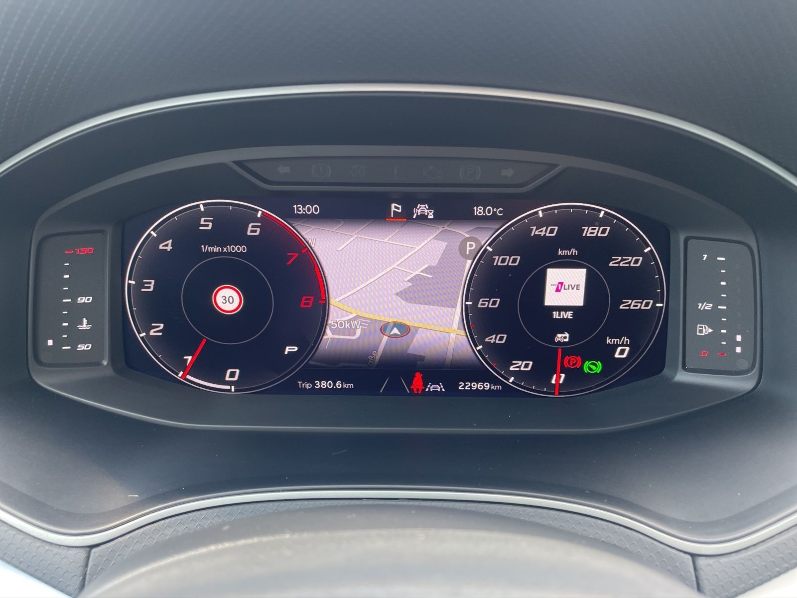 Seat Arona 1.5 TSI DSG FR NAVI AHK ACC PARKL SH GJR
