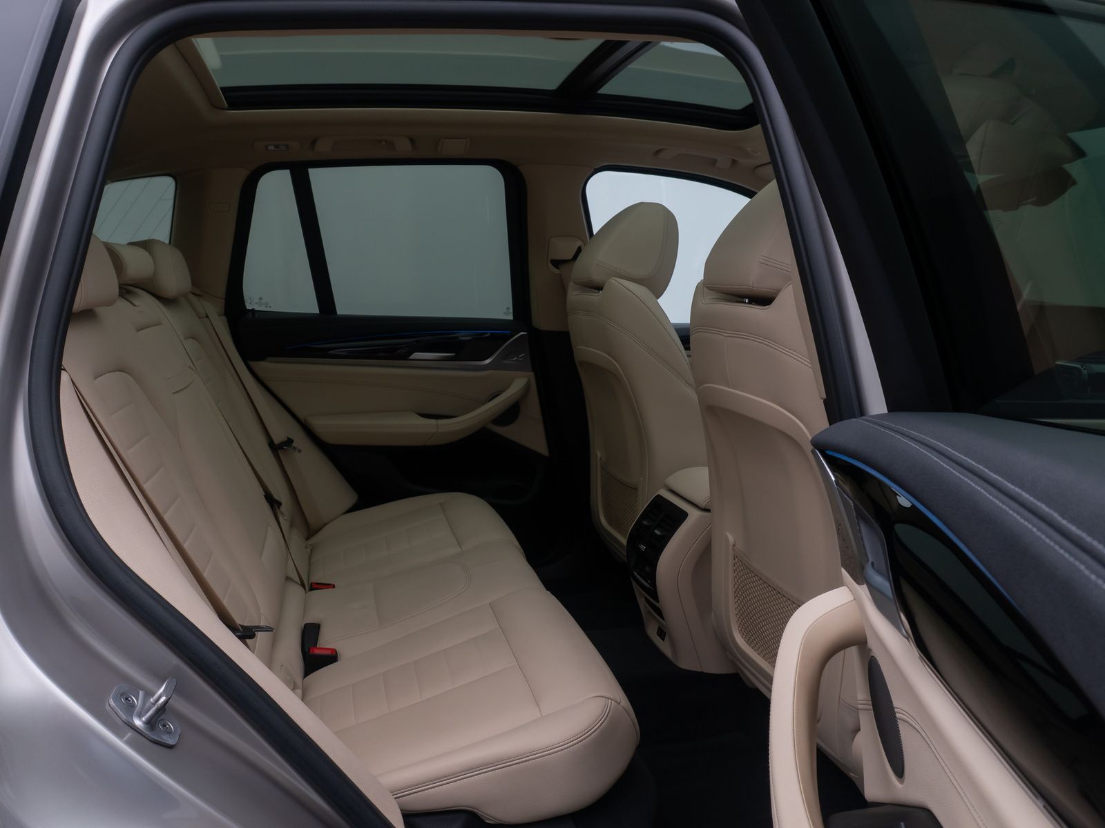 BMW iX3 IMPRESSIVE DAB 360°HUD Panorama H/K 20Zoll