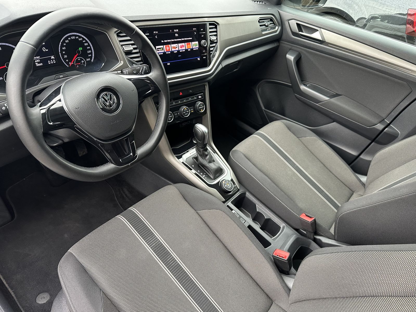 Volkswagen T-Roc 2.0 TDI DSG 4Motion Style - Samsaru's Car Outlet