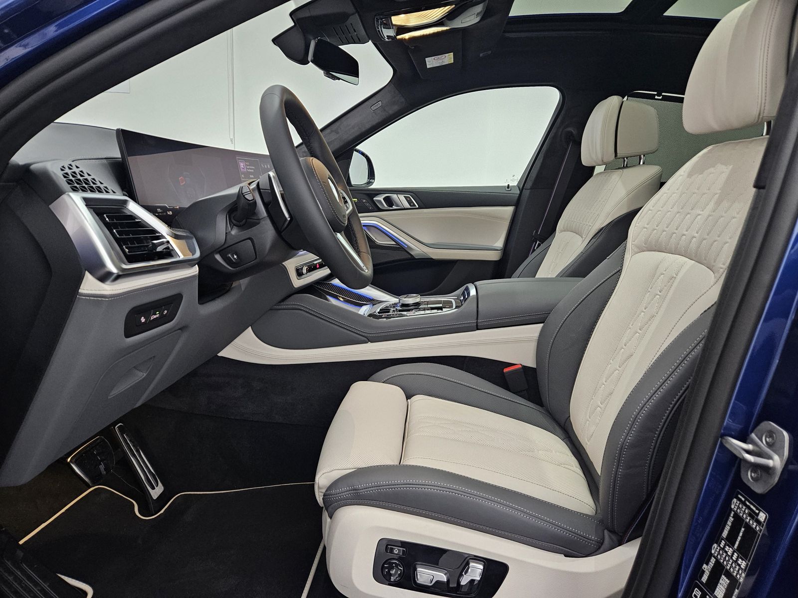 BMW X6 xDrive40d M Sport HUD AHK Pano Luftfahrwerk