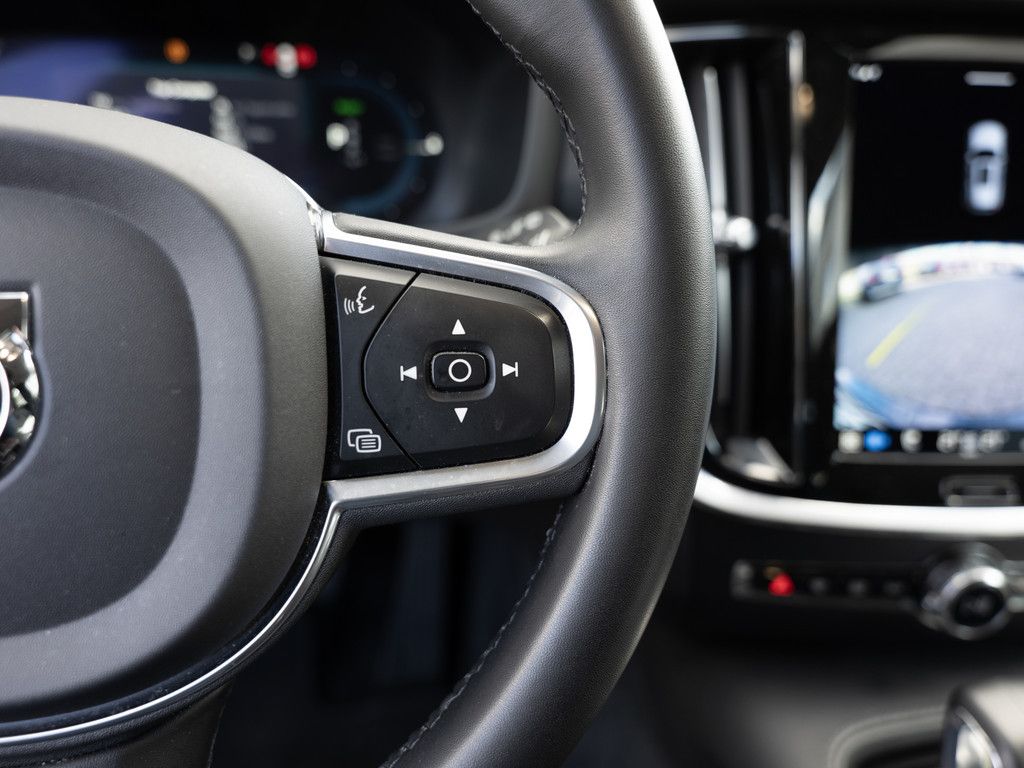 Volvo V60 T6 Core Recharge Plug-In Hybrid AWD AHK LED