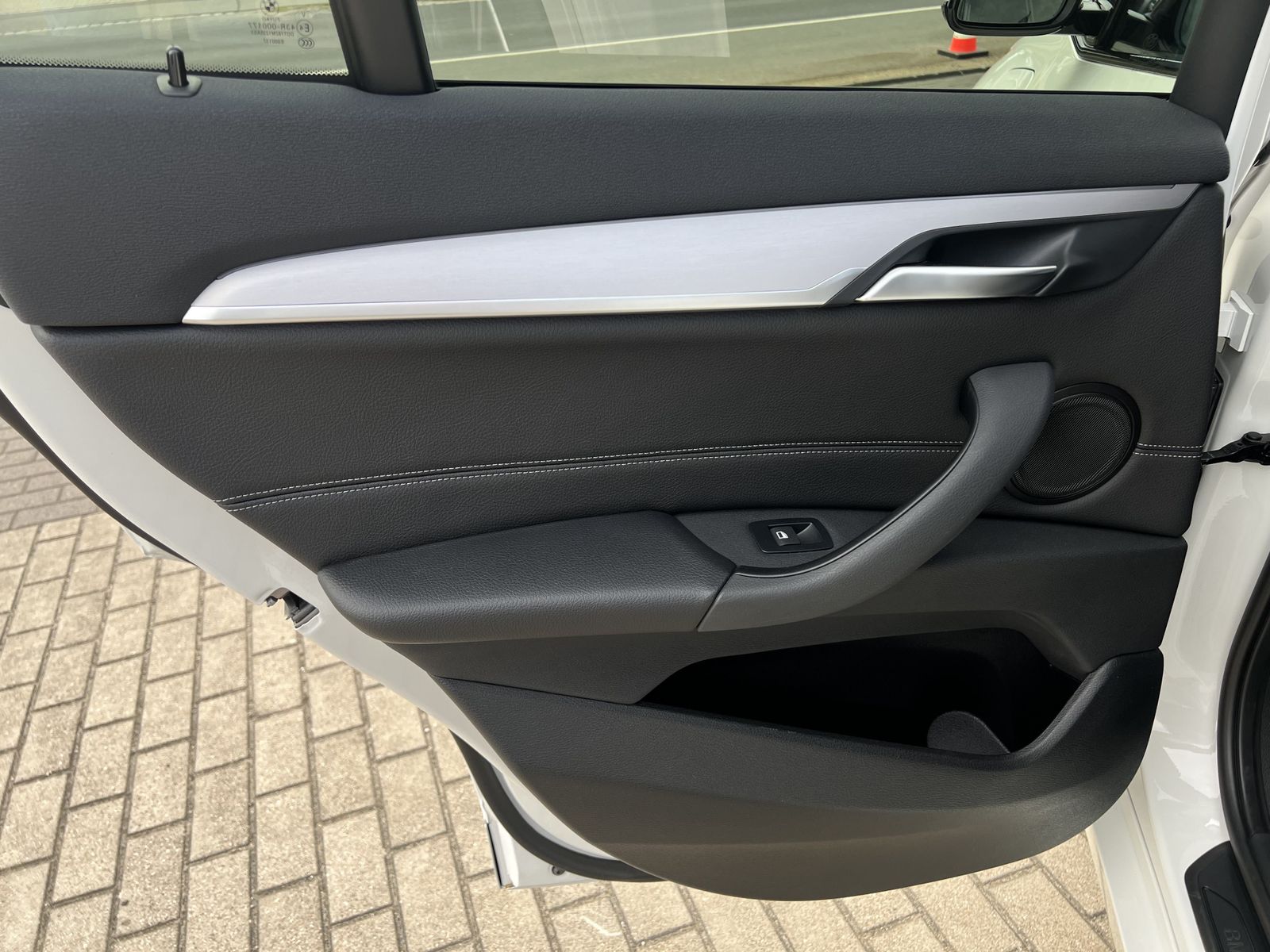 BMW X1 xDrive25e M Sportpaket - Samsaru's Car Outlet