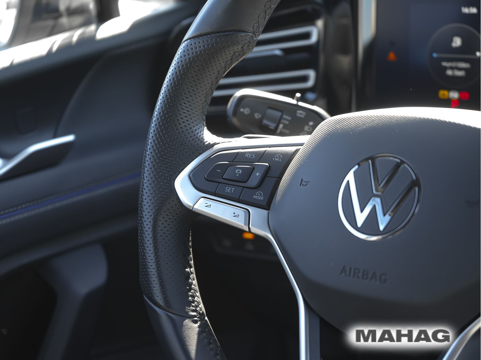Volkswagen Tiguan R-Line 2,0 l TDI SCR 4MOTION 142 kW (193
