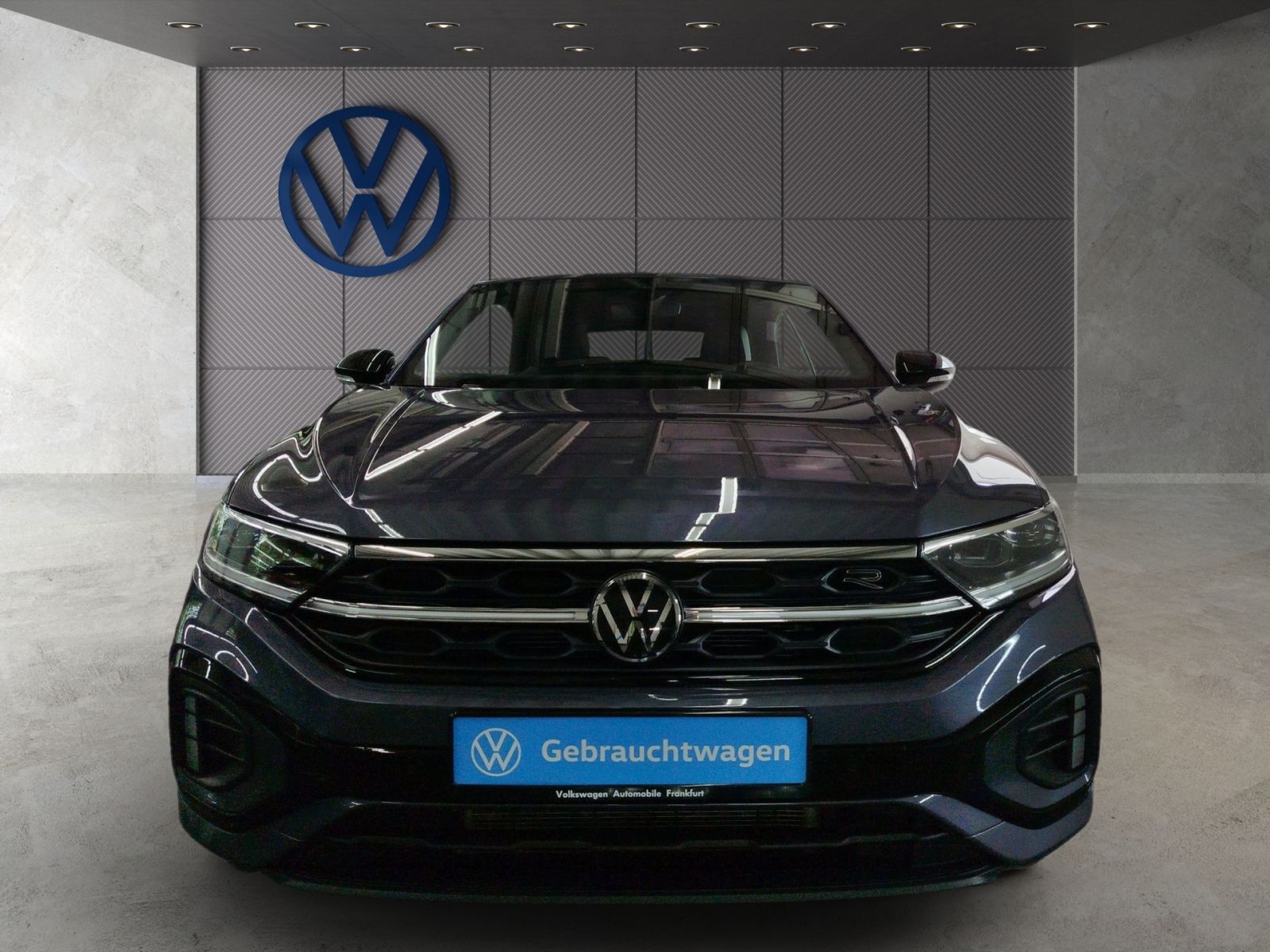 Volkswagen T-Roc 1.5 TSI DSG R-Line - Samsaru's Car Outlet
