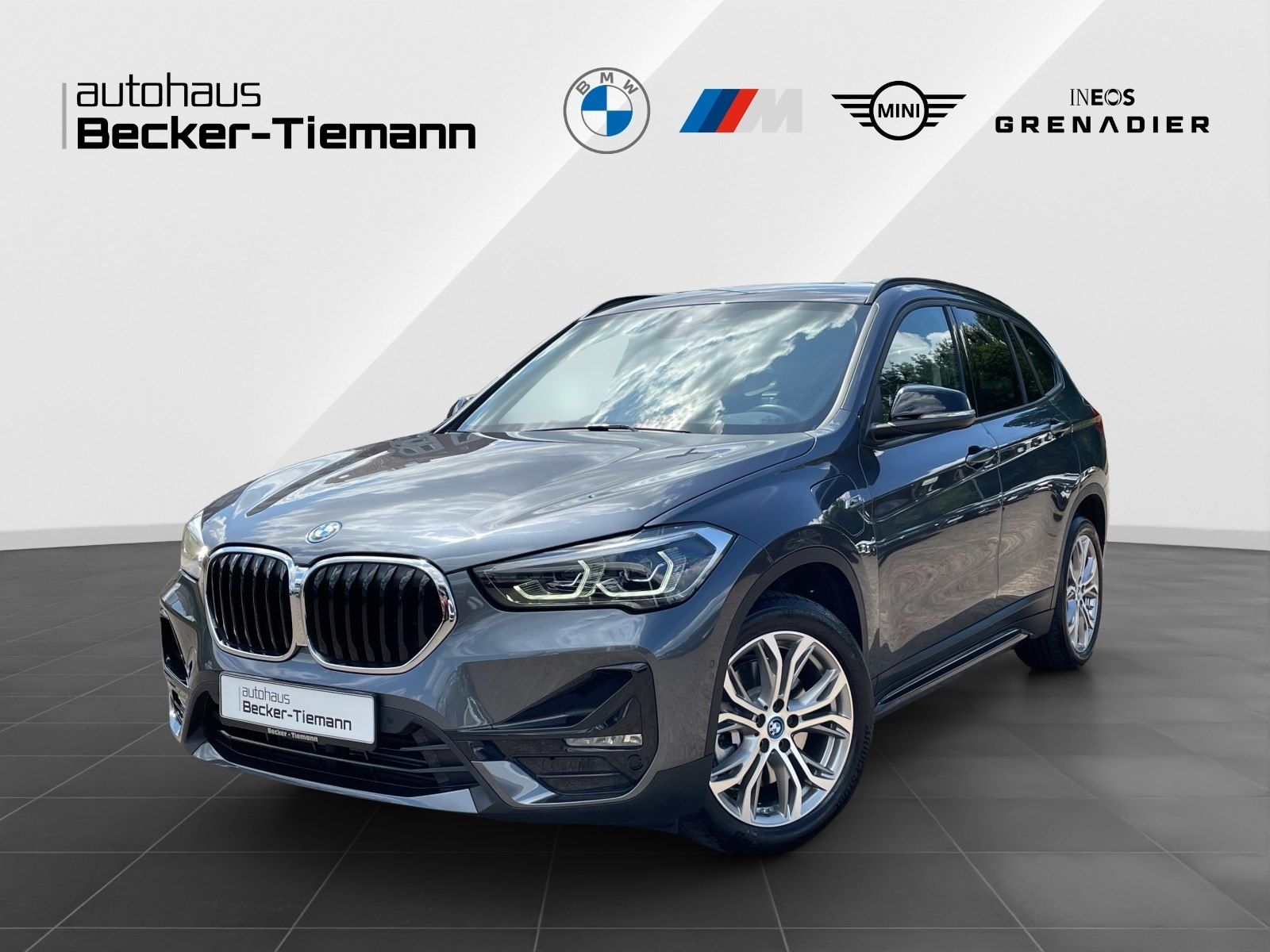 BMW X1 xDrive25e Sport Line - Samsaru's Car Outlet