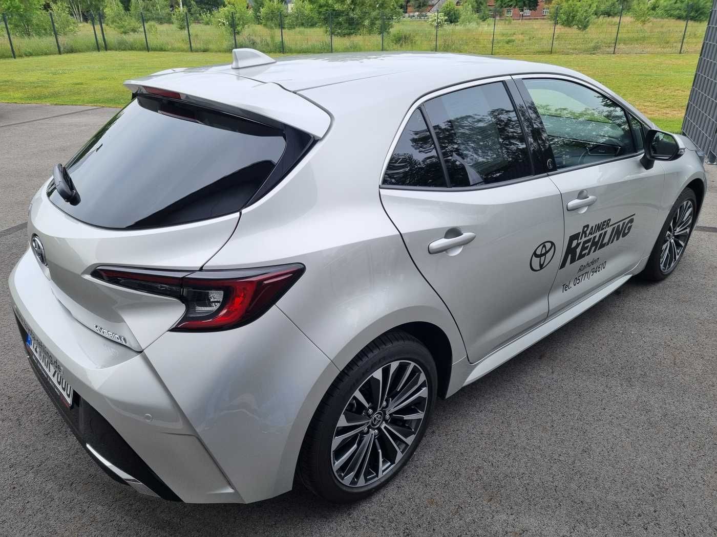 Toyota Corolla Hybrid - Samsaru's Car Outlet