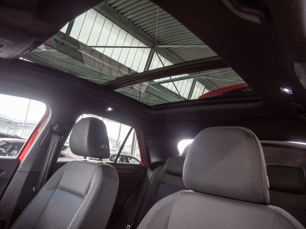 Volkswagen T-Roc 1.5 TSI DSG Style - Samsaru's Car Outlet
