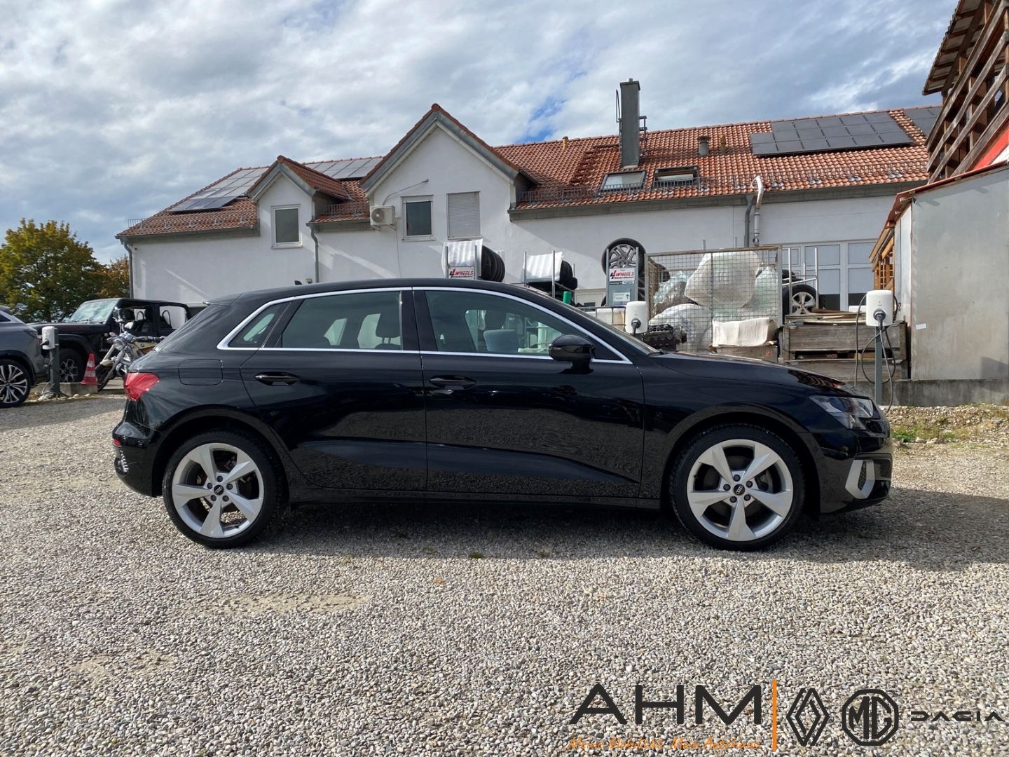 Audi A3 Sportback 30 TFSI advanced - Samsaru's Car Outlet