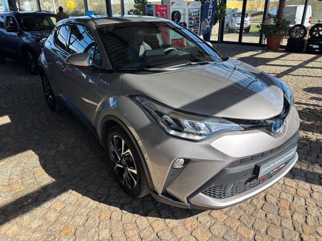 Toyota C-HR 2.0 Hybrid - Samsaru's Car Outlet