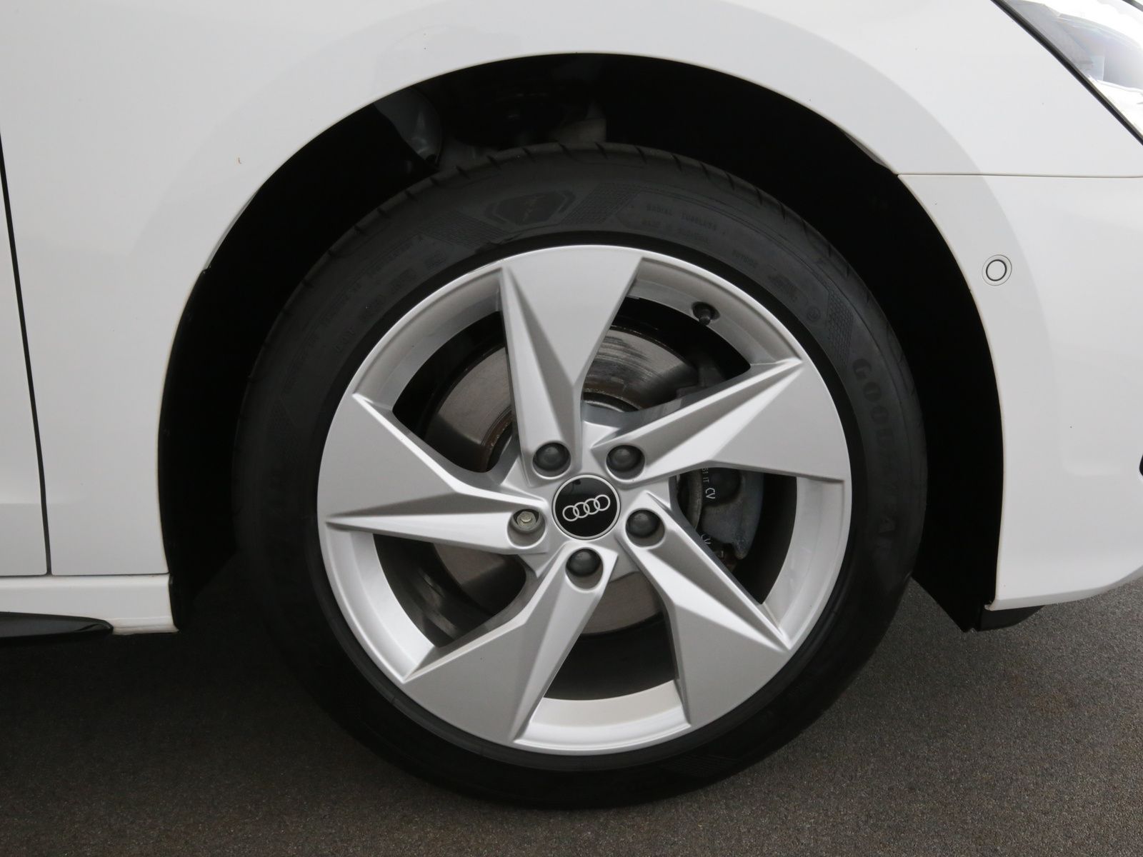 Audi A3 Sportback 40 TFSI e S line - Samsaru's Car Outlet