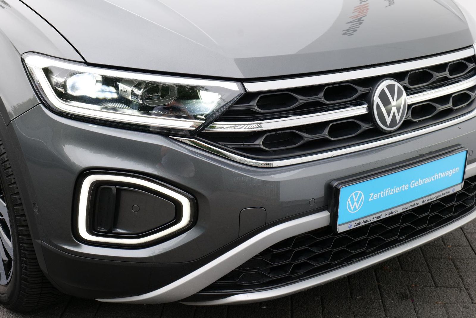 Volkswagen T-ROC Style 1.5 TSI - Samsaru's Car Outlet