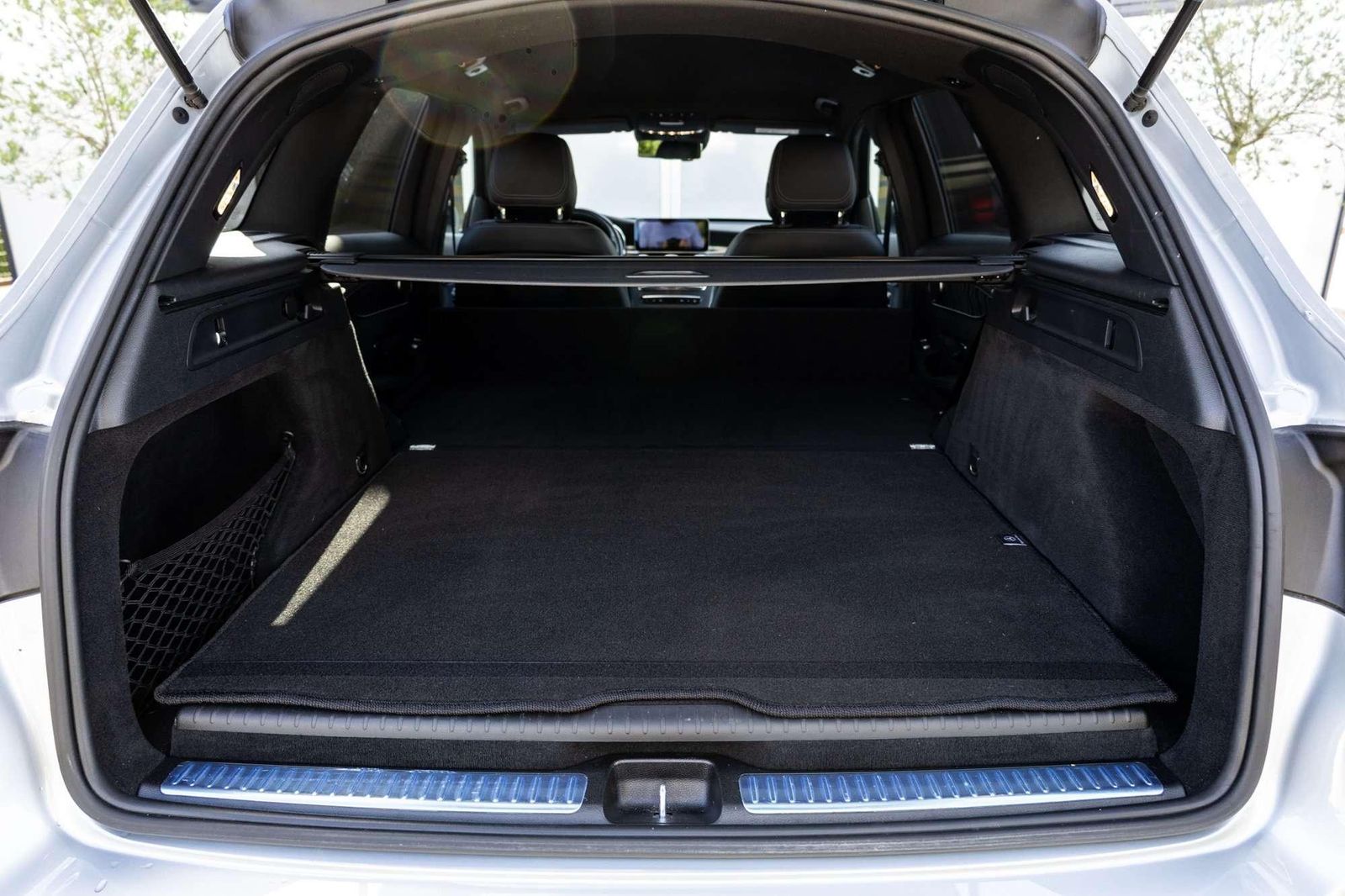 Mercedes-Benz GLC 300 e AMG Line - Samsaru's Car Outlet