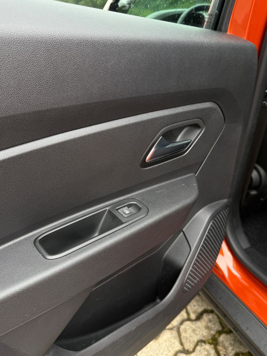 Dacia Duster II Prestige 4WD - Samsaru's Car Outlet
