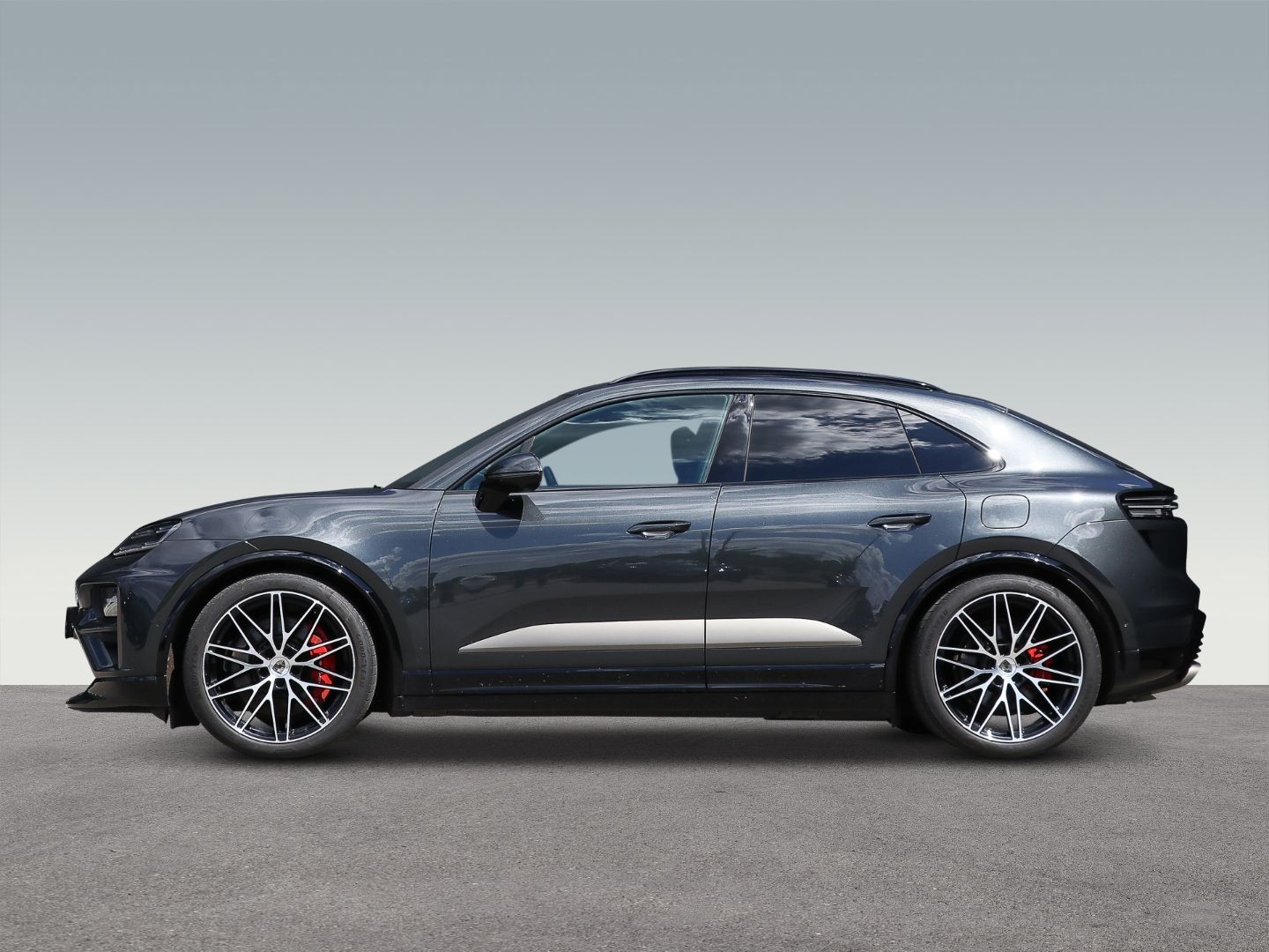 Porsche Macan Turbo Burmester InnoDrive HA-Lenkung
