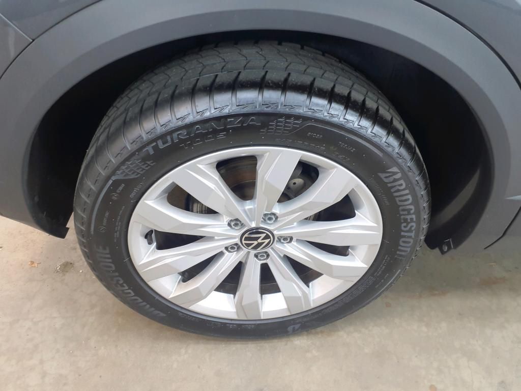 Volkswagen T-Roc Sport 1.5 TSI - Samsaru's Car Outlet