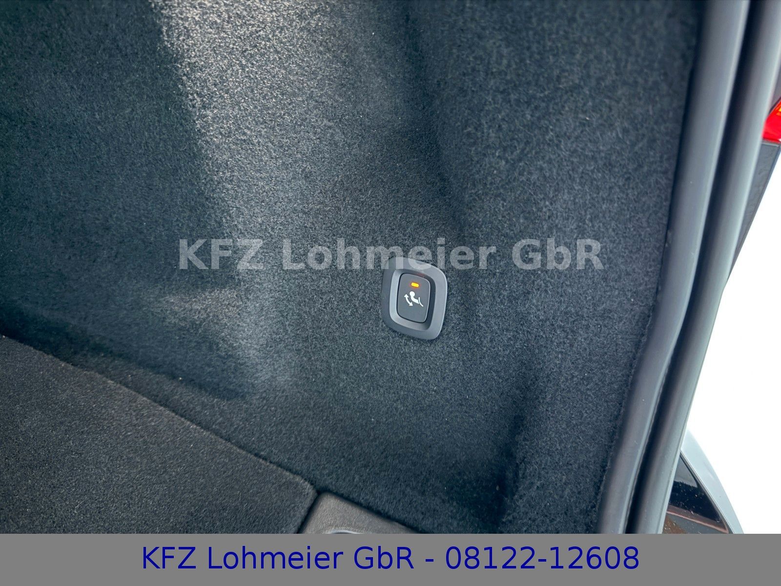 Volvo XC60 R Design Recharge Plug-In Hybrid AWD *Voll*