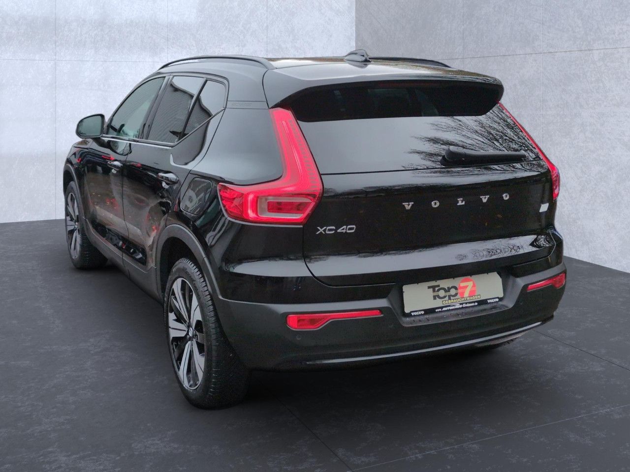 Volvo XC40 Recharge Plus Pure Electric 2WD Bluetooth