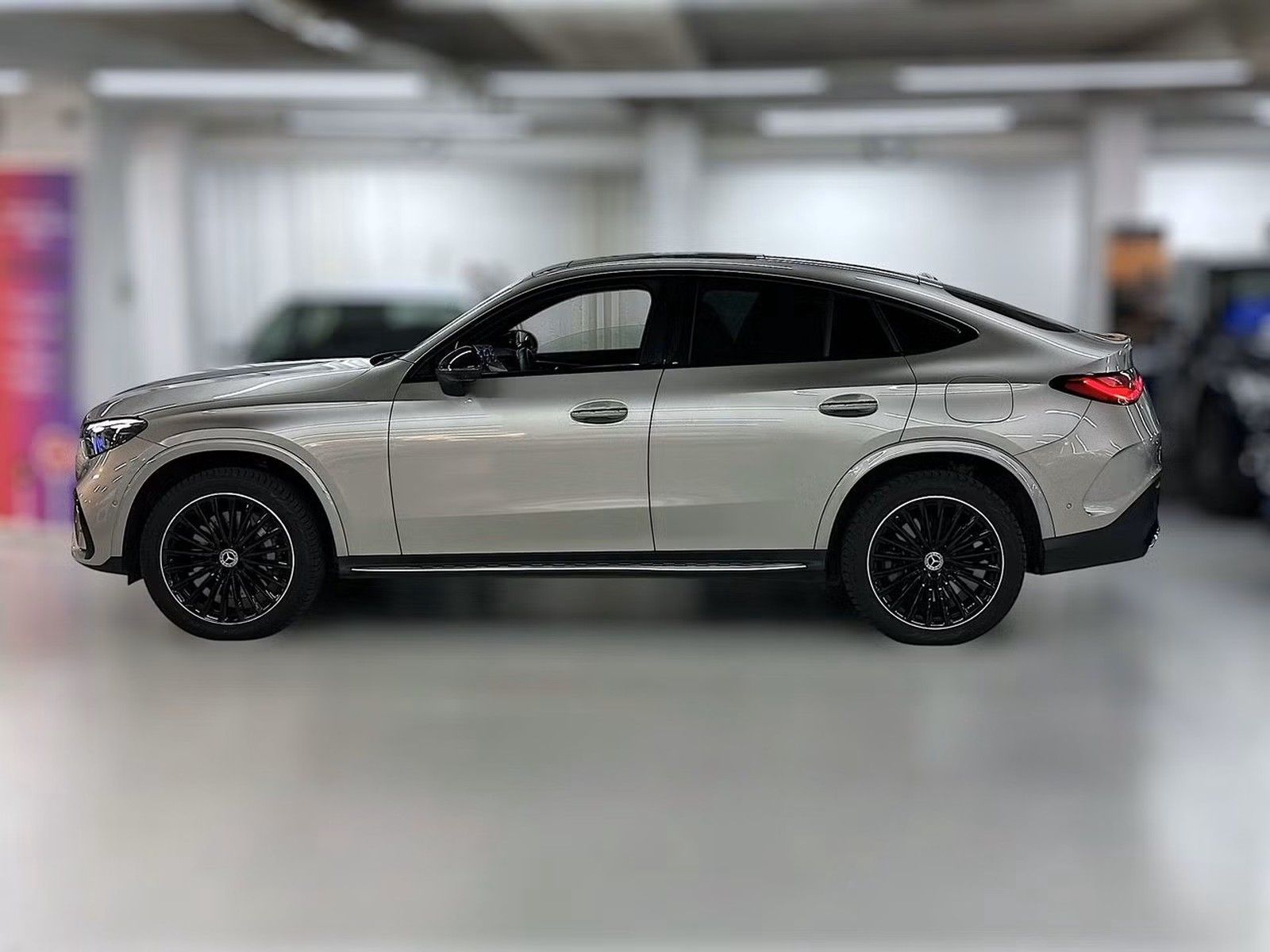 Mercedes-Benz GLC 300 e 4Matic AMG-Line*PANORAMA*AHK*