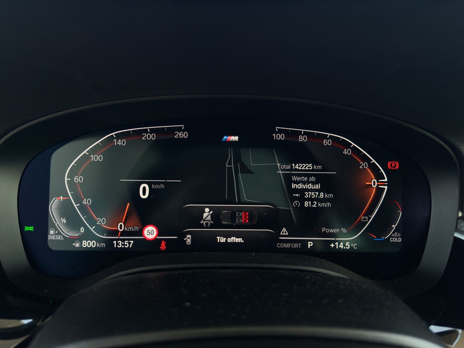 BMW 540d xDrive Limousine M Sport DrivingA. AHK ACC