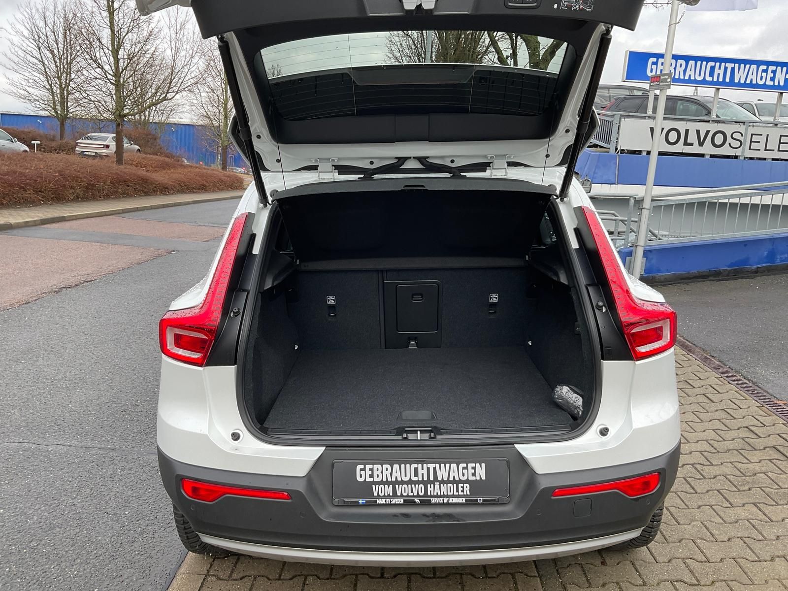 Volvo XC40 T5 Inscription - Samsaru's Car Outlet