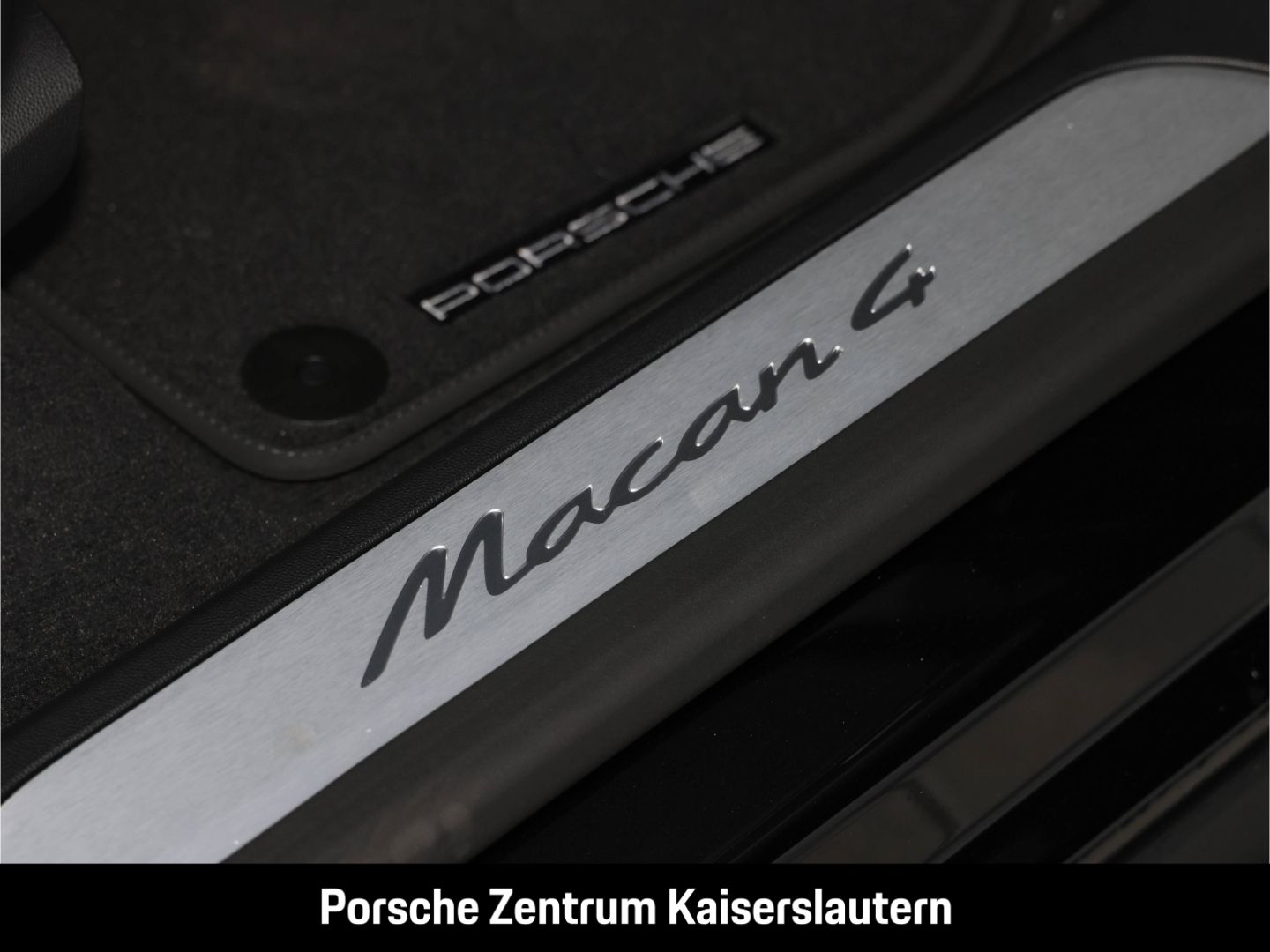 Porsche Macan 4 BOSE Luftfederung Rückfahrkamera LED