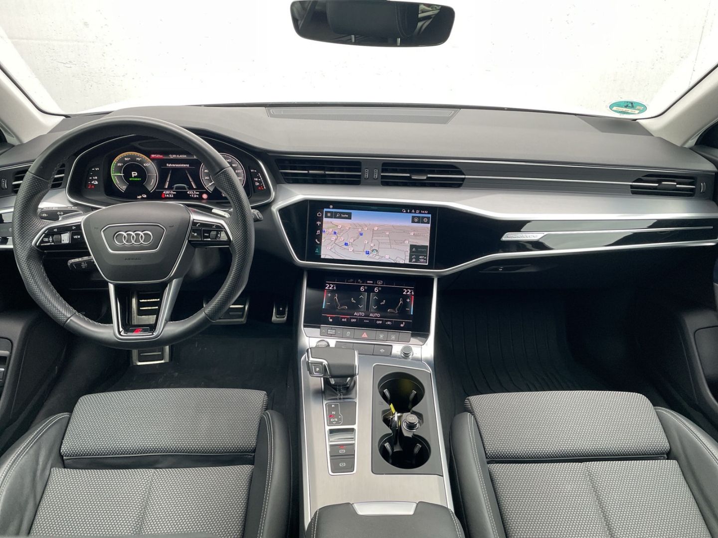 Audi A6 Avant 55 TFSI e quattro S-line Kamera/AHK/ACC
