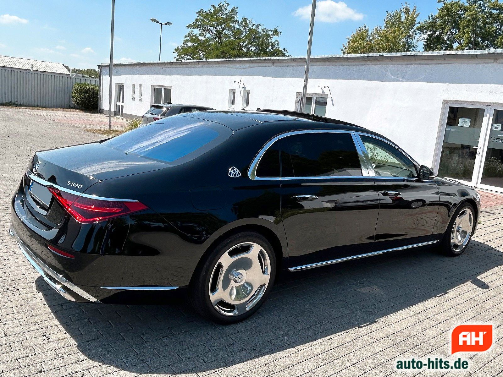 Mercedes-Benz S 580 Maybach 4MATIC - Samsaru's Car Outlet