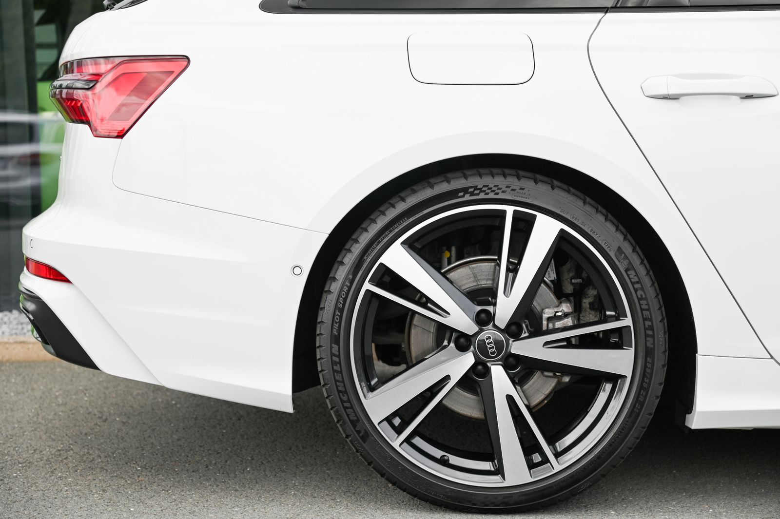 Audi A6 Avant 50 TDI quattro S line - Samsaru's Car Outlet