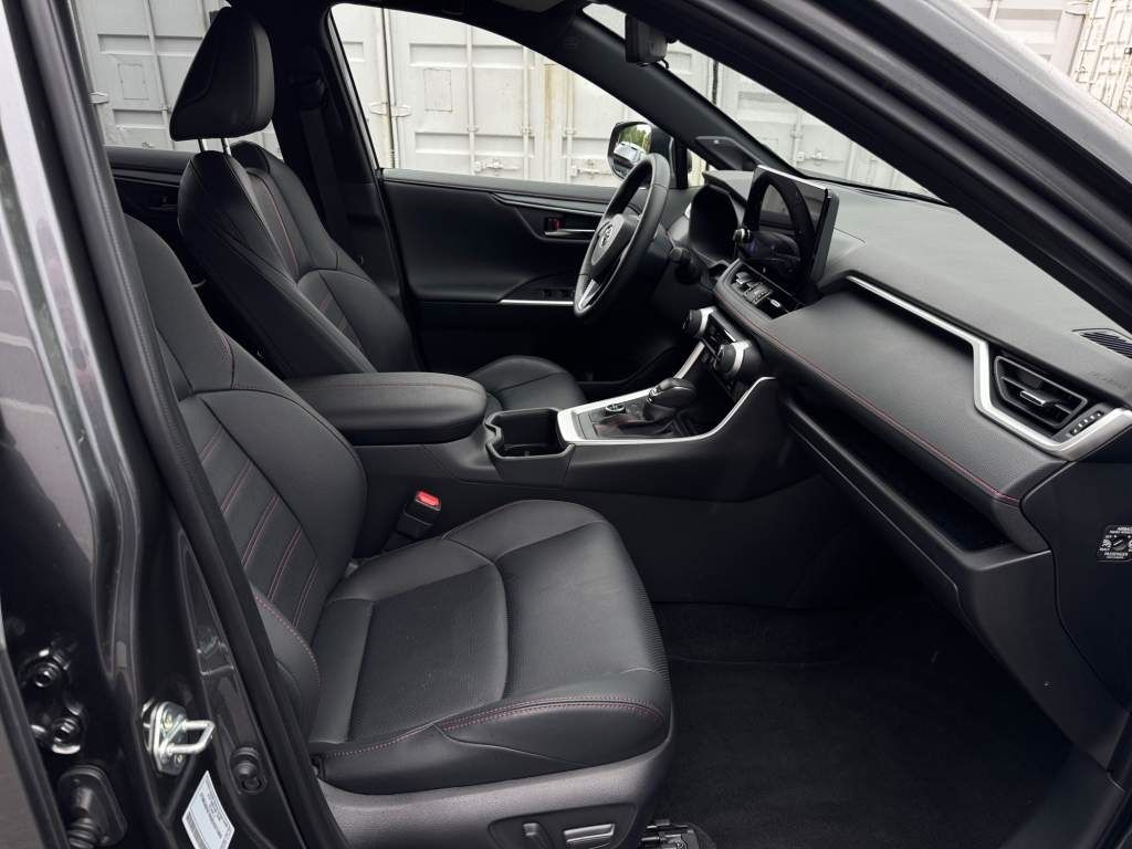 Toyota RAV 4 Plug-in-Hybrid Style+Allrad+Navi+Leder+JBL