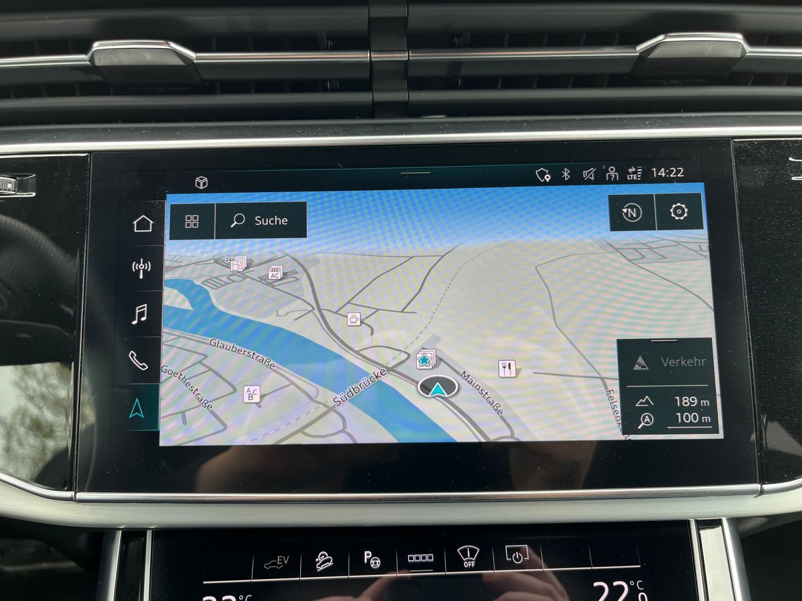 Audi Q8 S-Line 55 TFSIe quattro / HD-Matrix, AHK, B&O