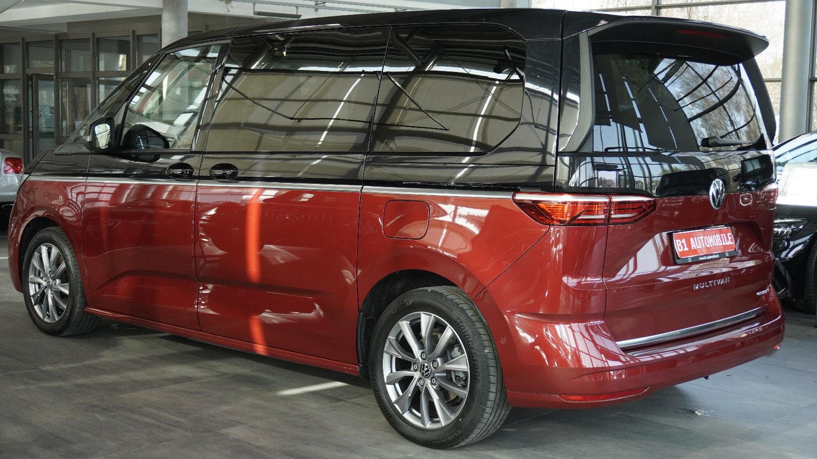 Volkswagen T7 Multivan Style*PANO*AHK*STHZ*H&K*HUD*360*FULL