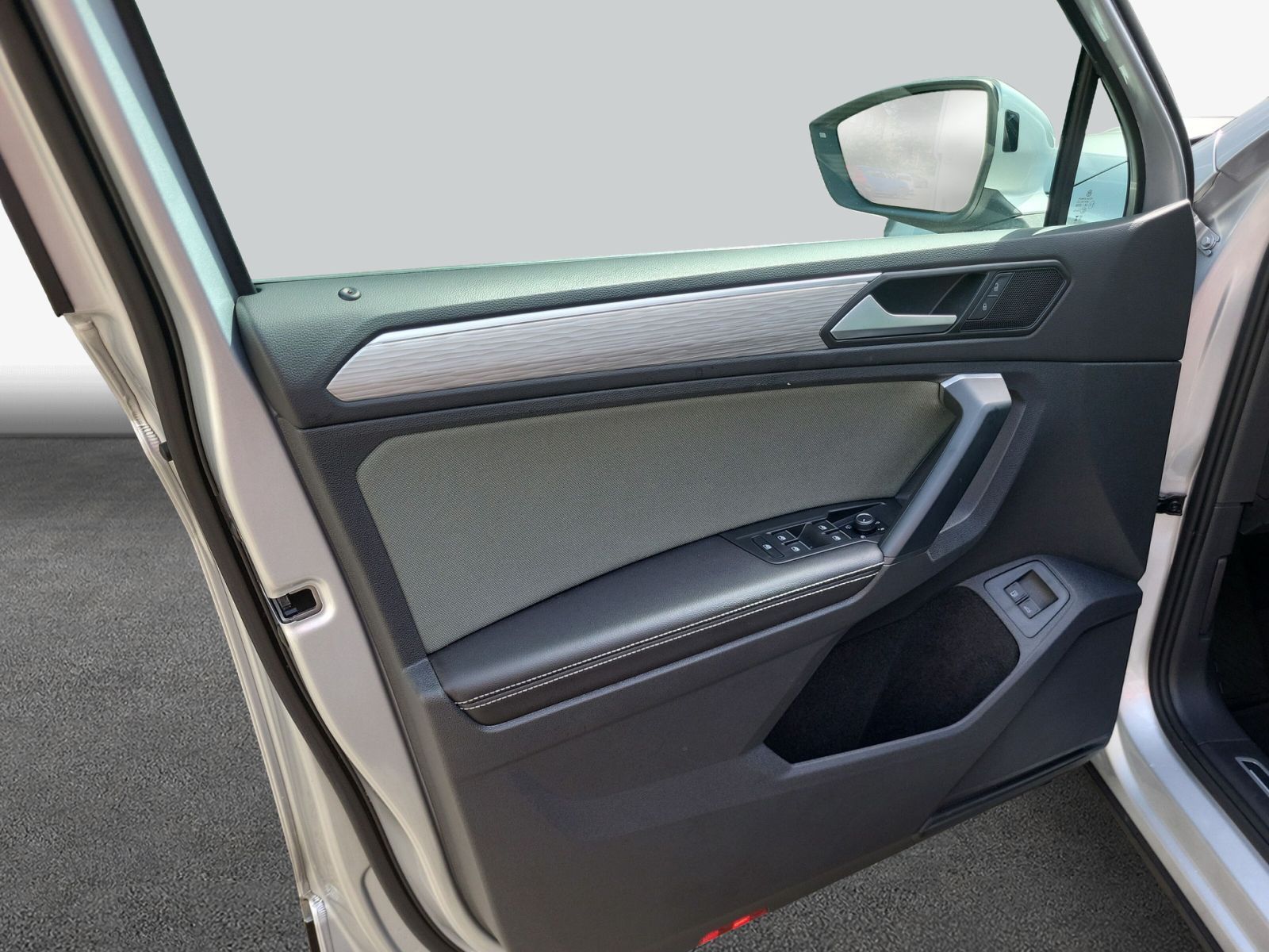 Seat Tarraco 1.4 TSI eHybrid DSG AHK 360° RFK 4xSHZ N