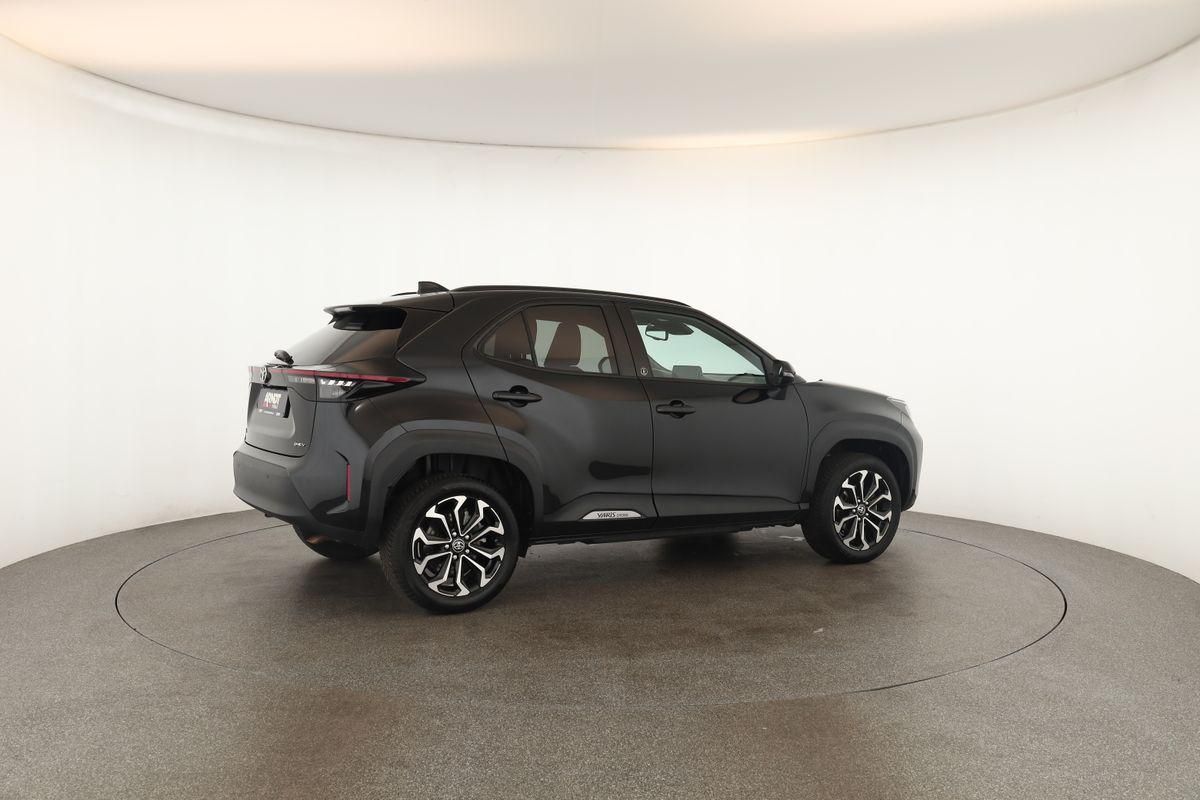 Toyota Yaris Cross CVT Team D LED Navi SHZ iACC Kam 17"