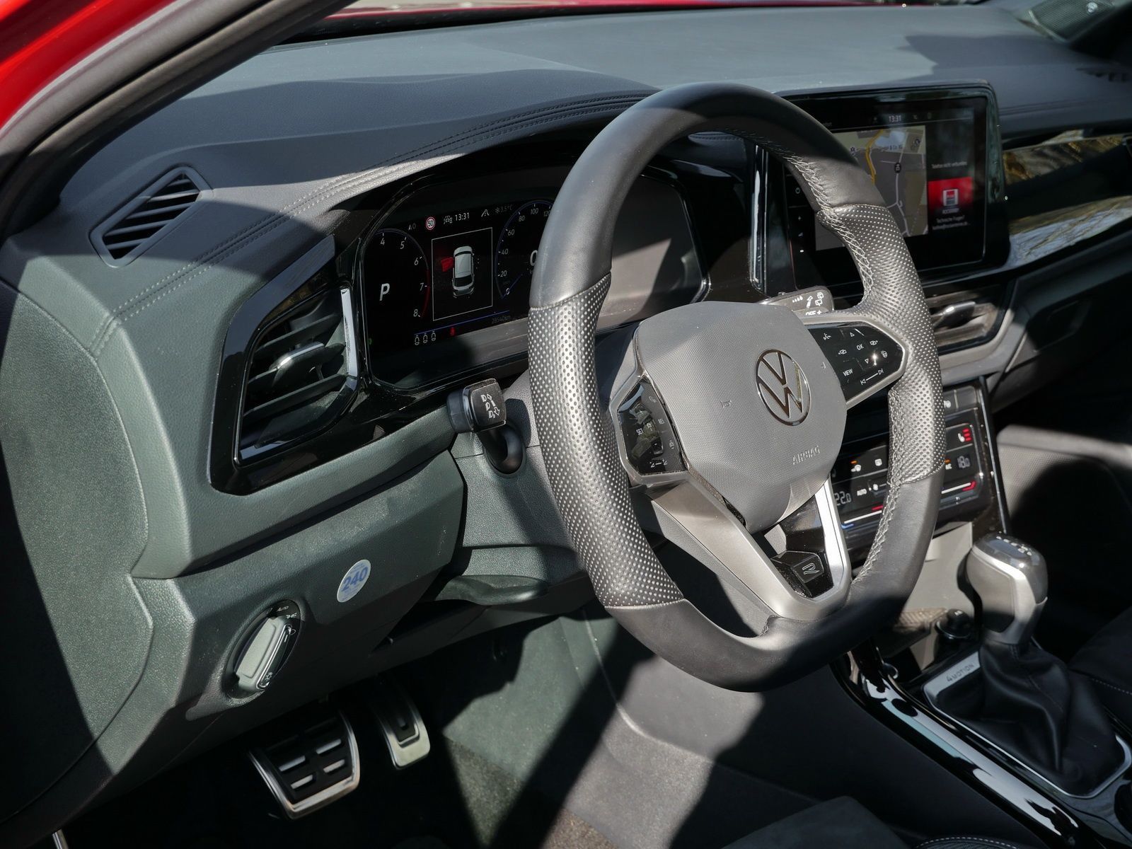 Volkswagen T-Roc R-Line 2.0 TSI 4x4 - Samsaru's Car Outlet