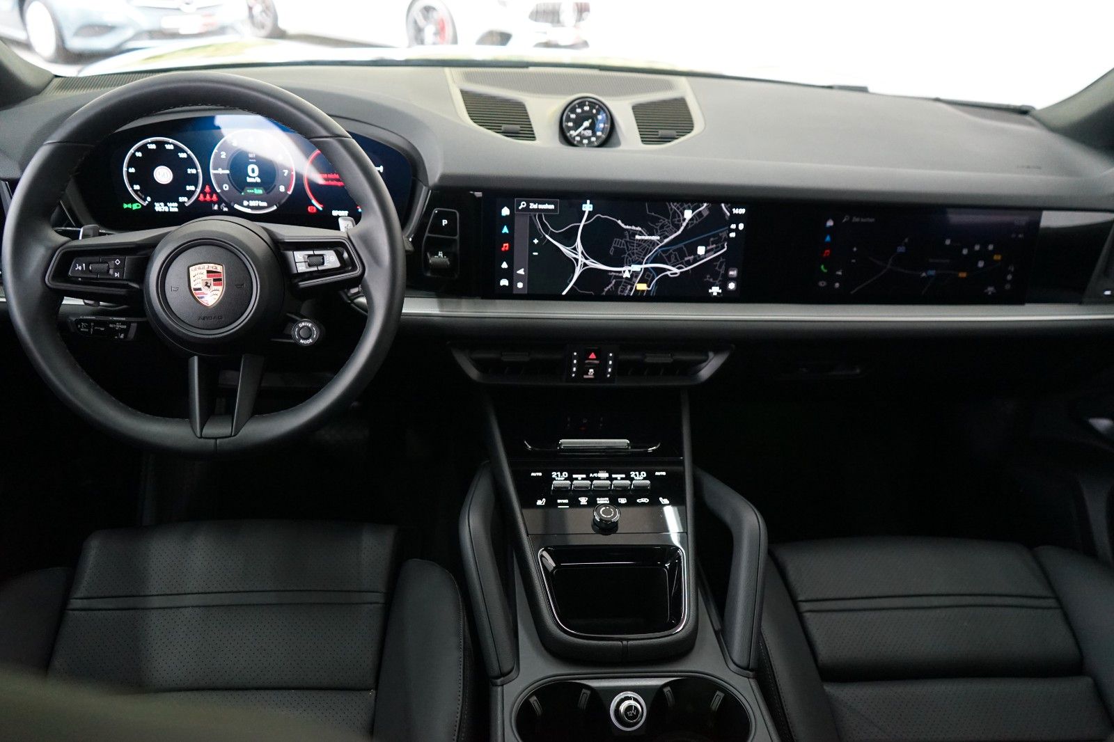 Porsche Cayenne Coupe E-Hybrid/P-DiSPLAY/BOSE/ACC/ACC/18