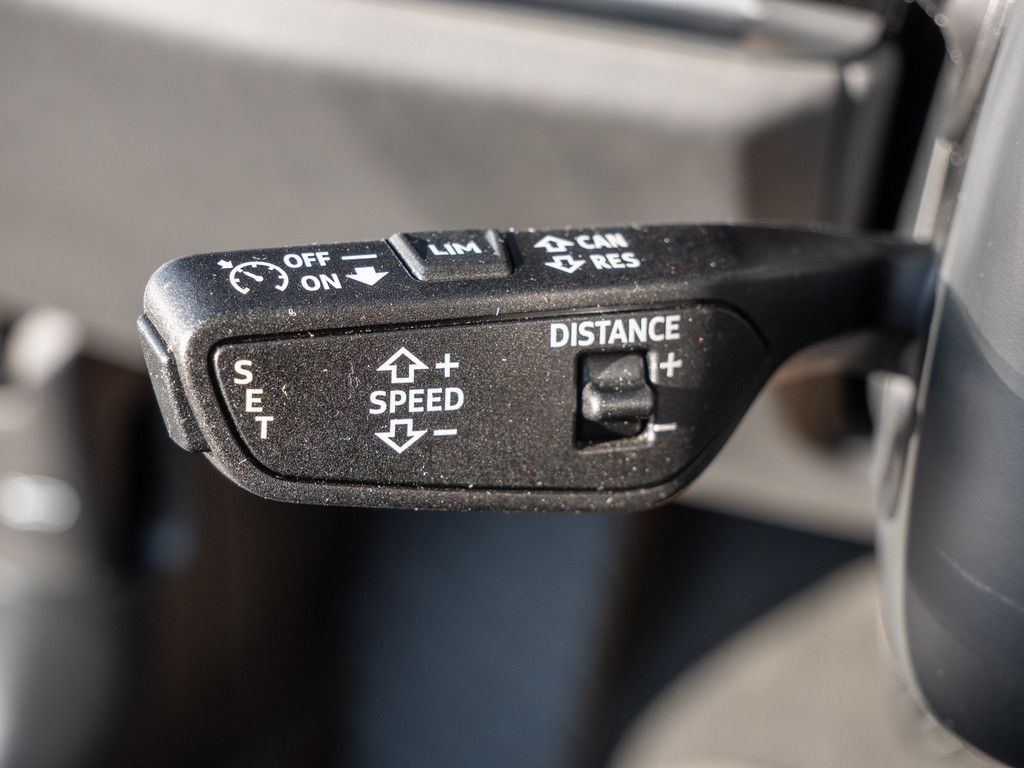 Audi A8 lang 60TFSI quattro - Samsaru's Car Outlet