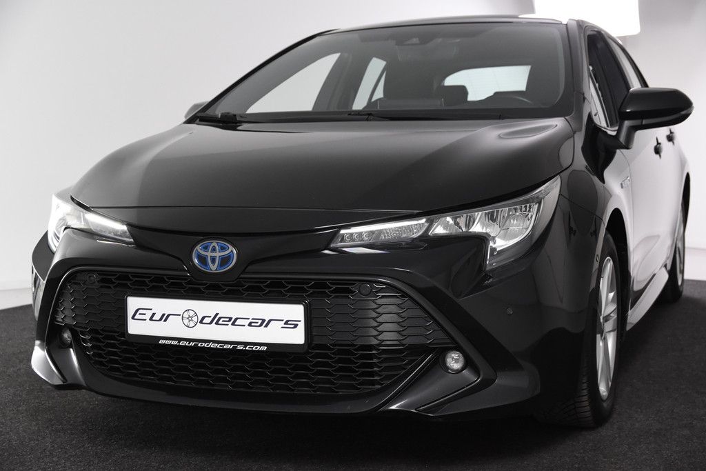 Toyota Corolla 1.8 Hybrid - Samsaru's Car Outlet