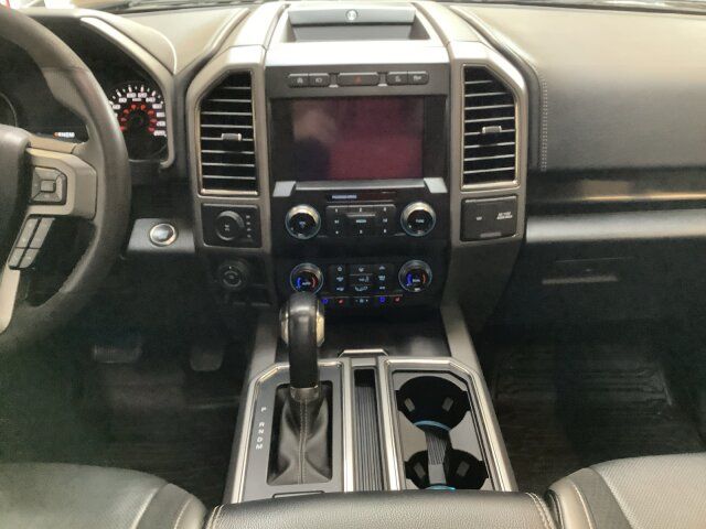 Ford Raptor - Samsaru's Car Outlet