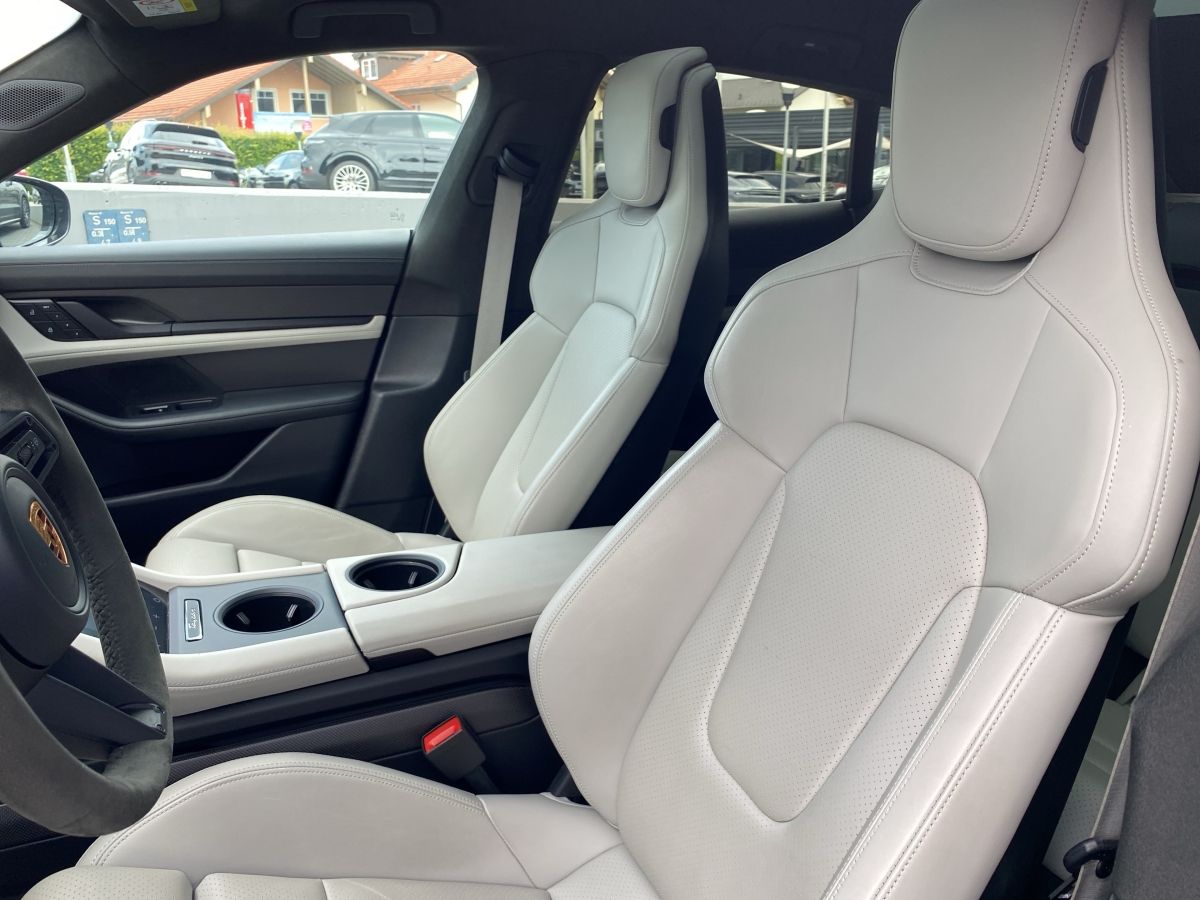Porsche Taycan GTS Sport Turismo | Head-Up |Beifahrerdis