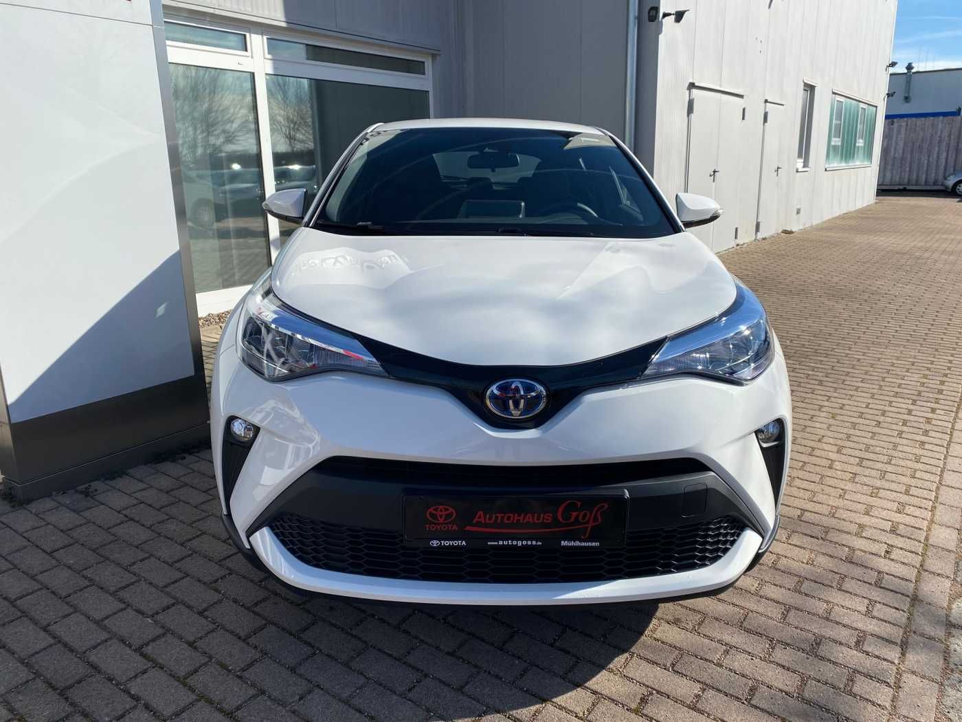 Toyota C-HR 1.8 Hybrid Flow - Samsaru's Car Outlet