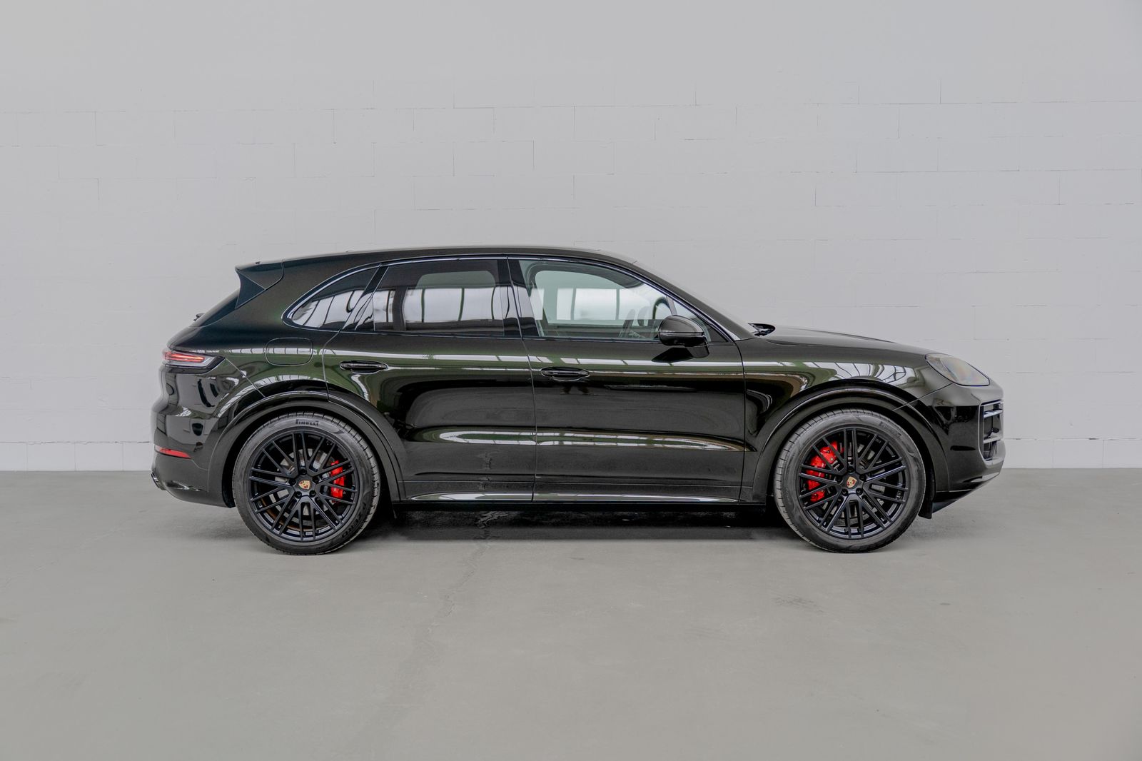 Porsche Cayenne S E-Hybrid I PTS Dunkeloliv I Burmester