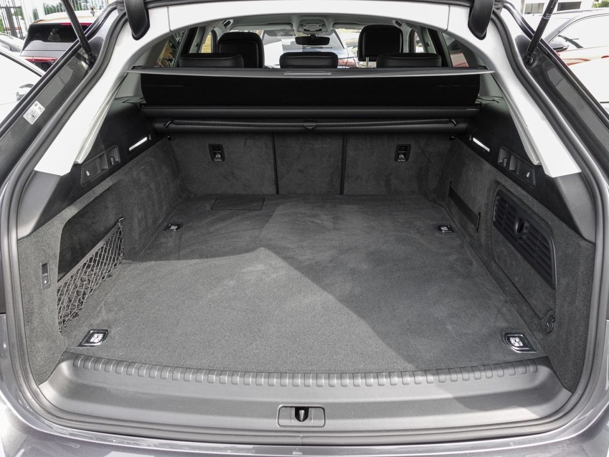 Audi A6 Avant 55 TFSI e quattro - Samsaru's Car Outlet