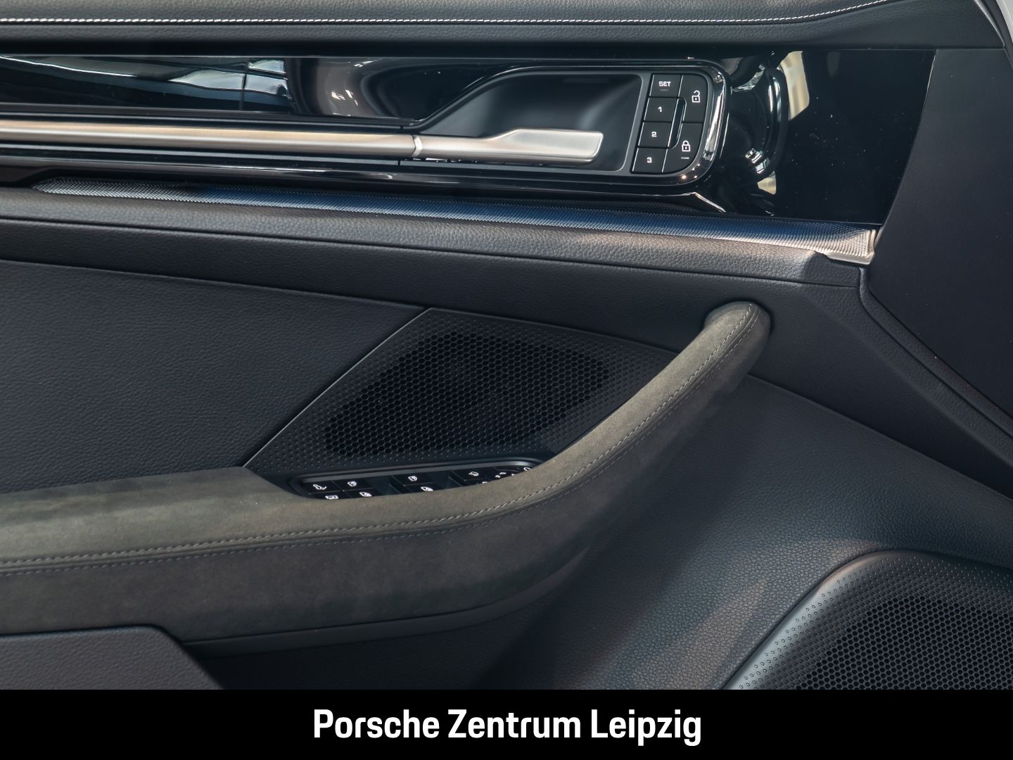 Porsche Panamera 4S E-Hybrid Sportabgas HA-Lenkung HUD